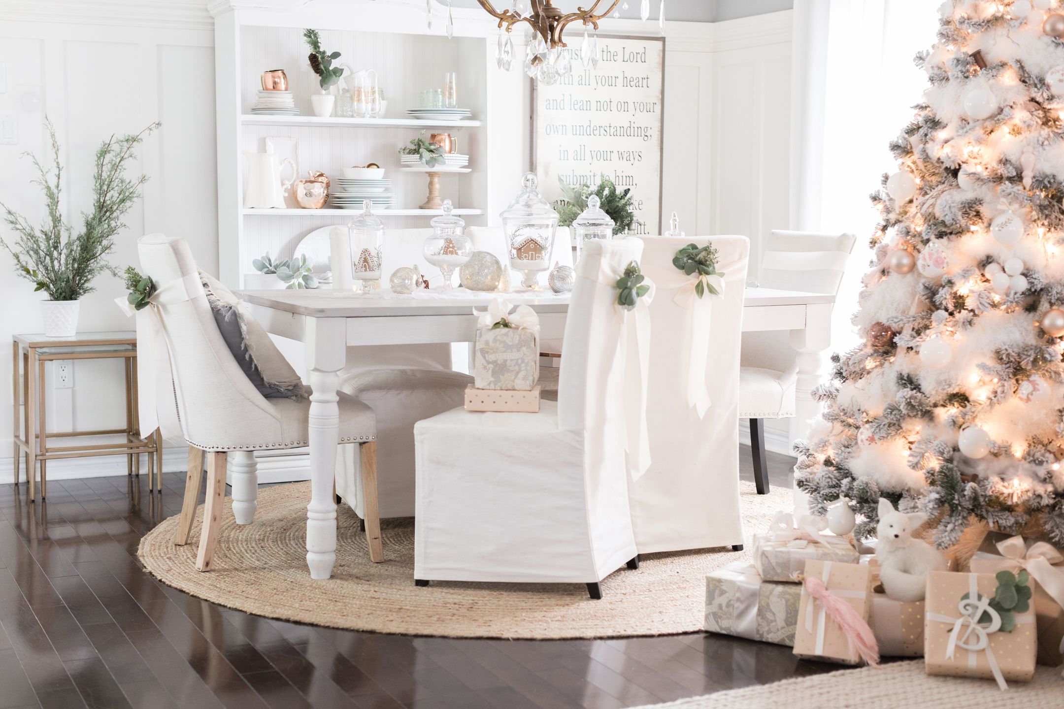 Four expensive ways to decorate your house this Christmas